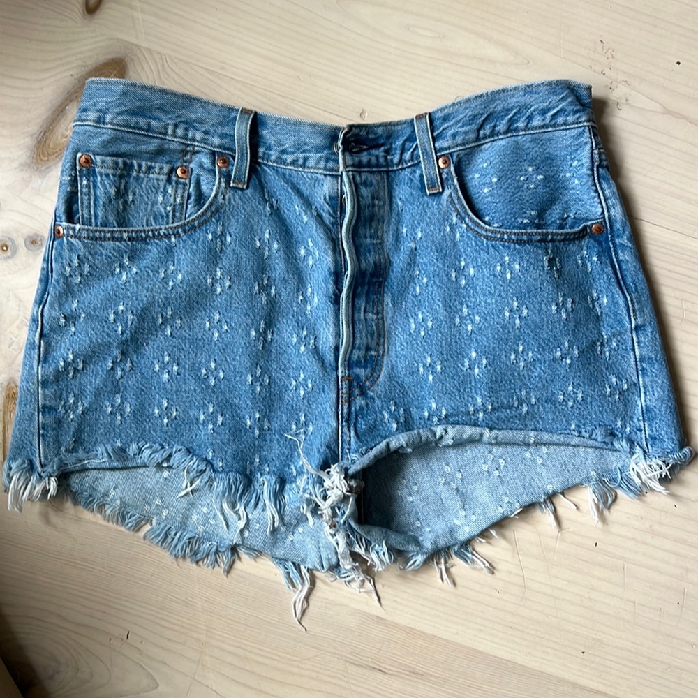 Levi’s 501 cutoff Jean shorts